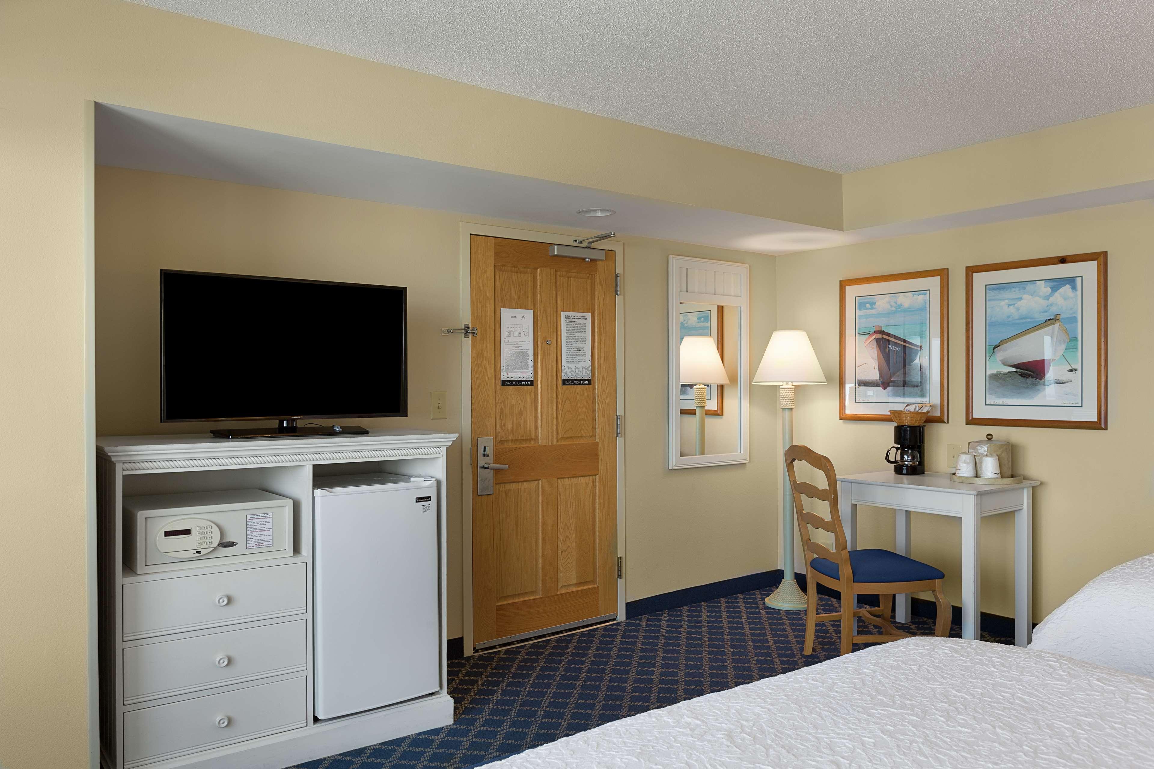 Hampton Inn & Suites Myrtle Beach Oceanfront Екстериор снимка