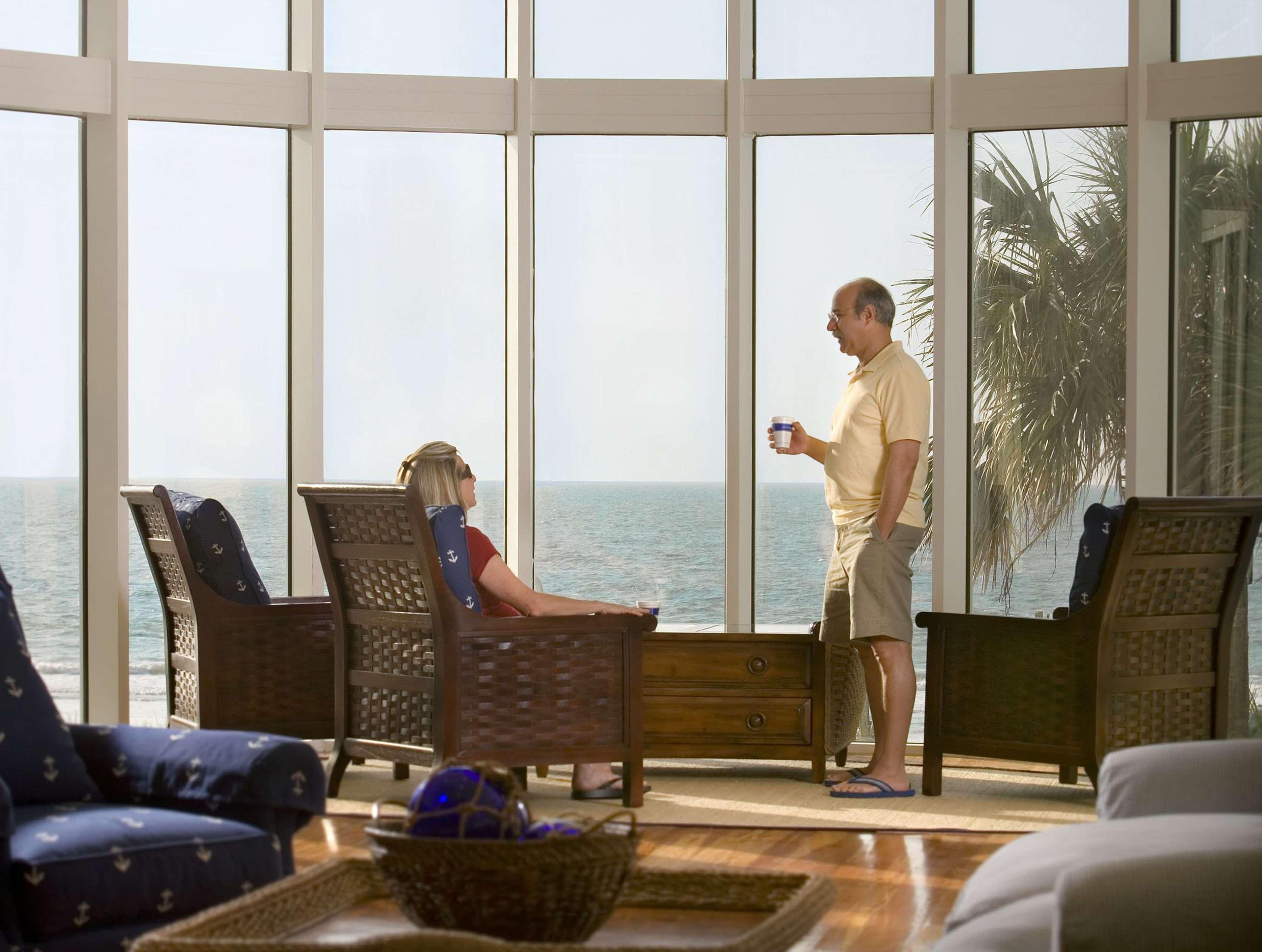 Hampton Inn & Suites Myrtle Beach Oceanfront Интериор снимка