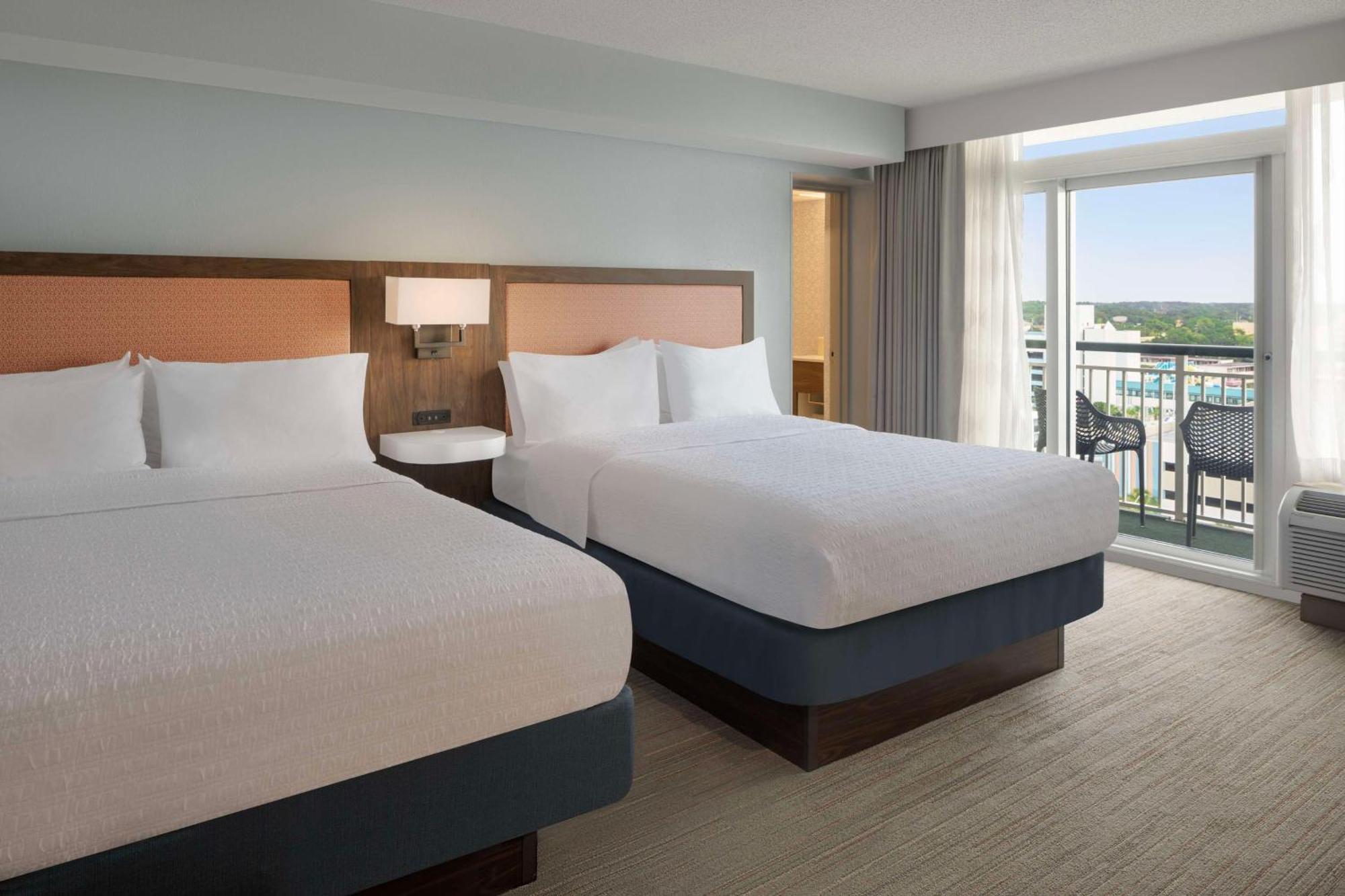 Hampton Inn & Suites Myrtle Beach Oceanfront Екстериор снимка