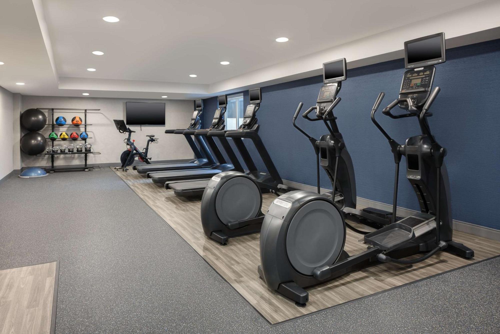 Hampton Inn & Suites Myrtle Beach Oceanfront Екстериор снимка