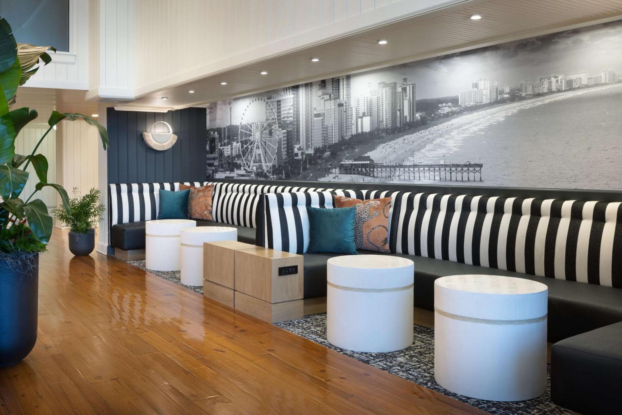 Hampton Inn & Suites Myrtle Beach Oceanfront Екстериор снимка